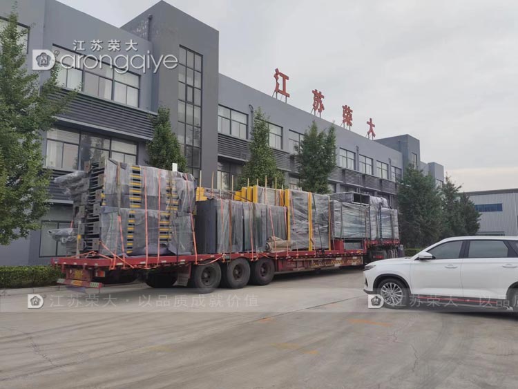 湖北智能公交站臺發貨